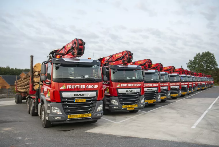 Incroyable flotte de PALFINGER EPSILON S260L et Q150Z du groupe FRUYTIER