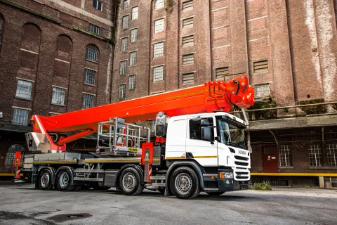 P 640