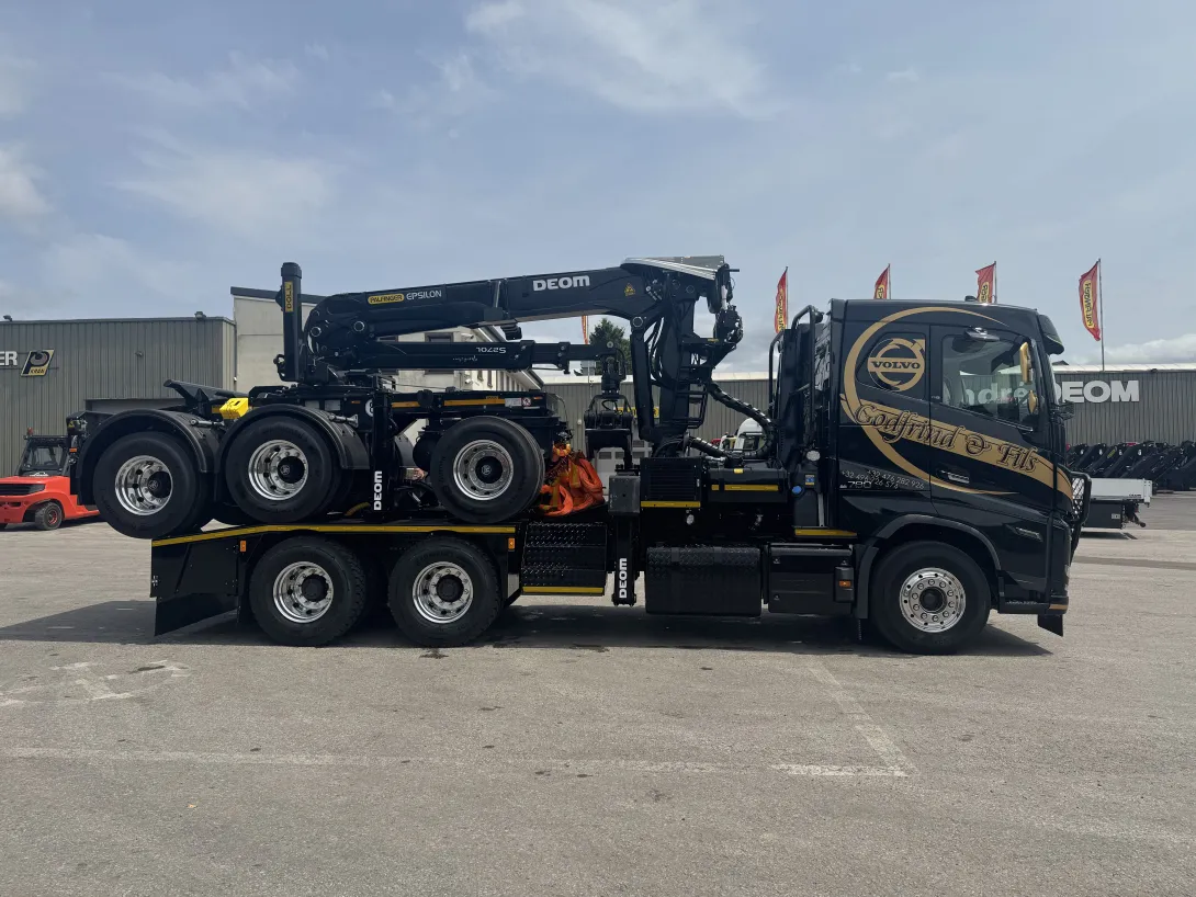 Réalisation PALFINGER Epsilon S270 L98 x DOLL Godfrind